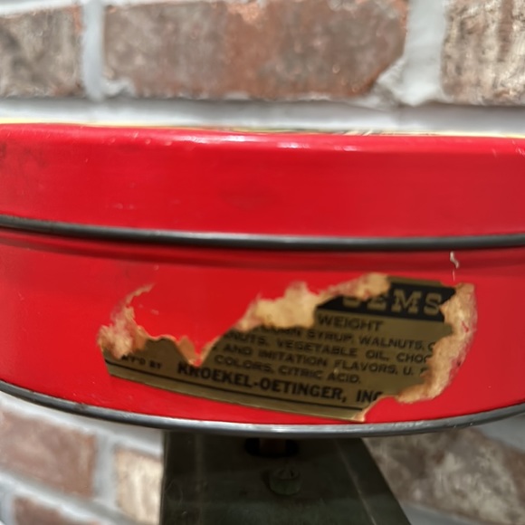 Vintage Fireside Gems Cookie Tin - Picture 5 of 12